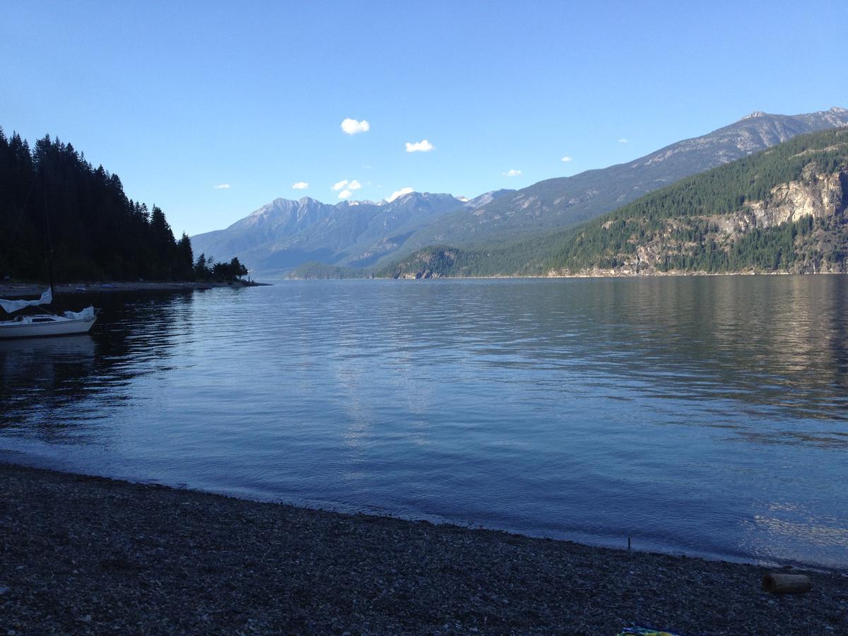 Cherry Cove Cabins Villa Kaslo Luaran gambar