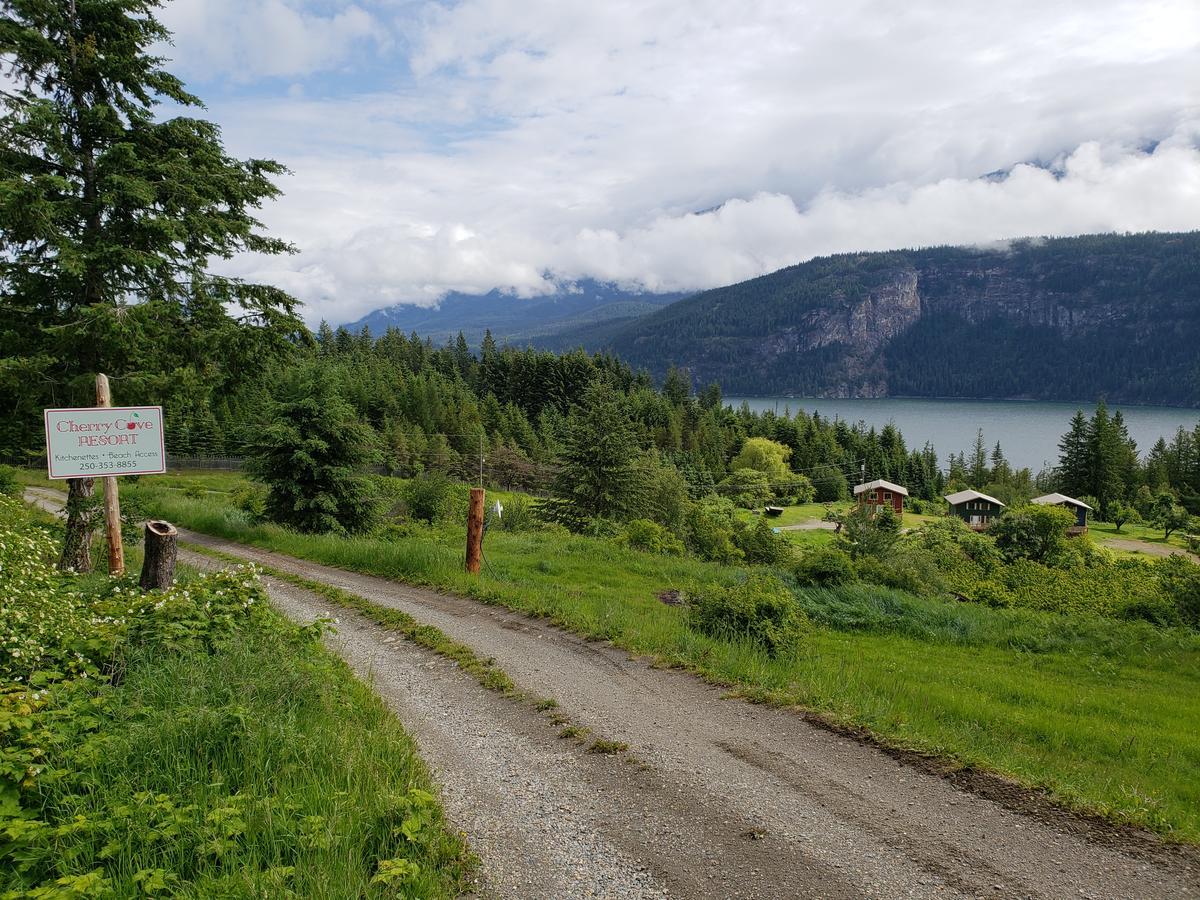 Cherry Cove Cabins Villa Kaslo Luaran gambar